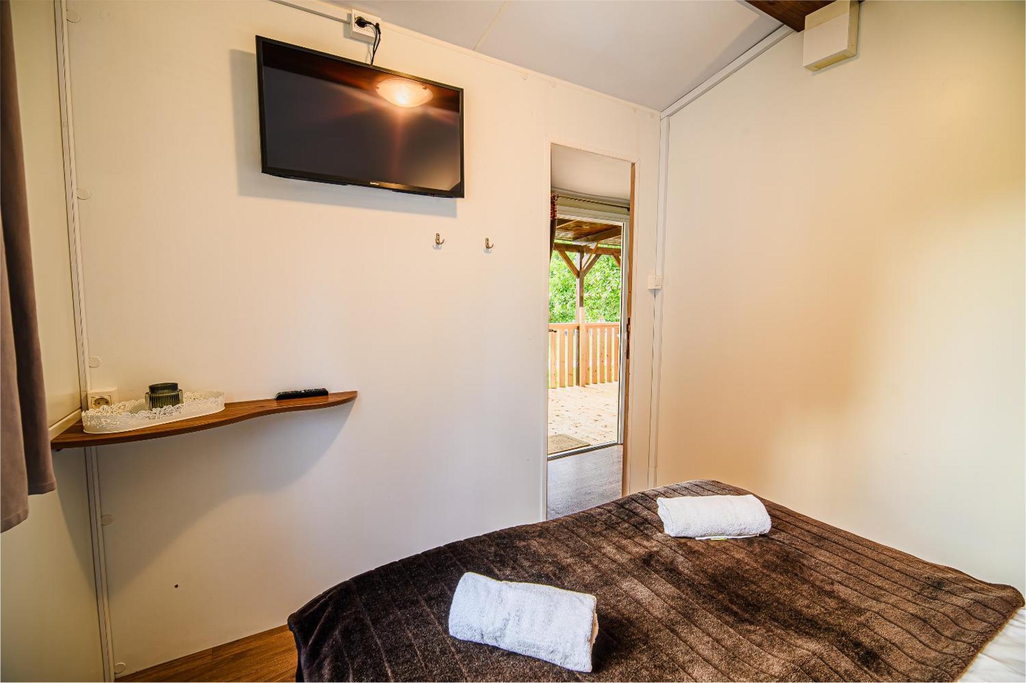 Lake View Mobile Homes With Thermal Riviera Tickets In Terme Catez Catez ob Savi Exterior photo