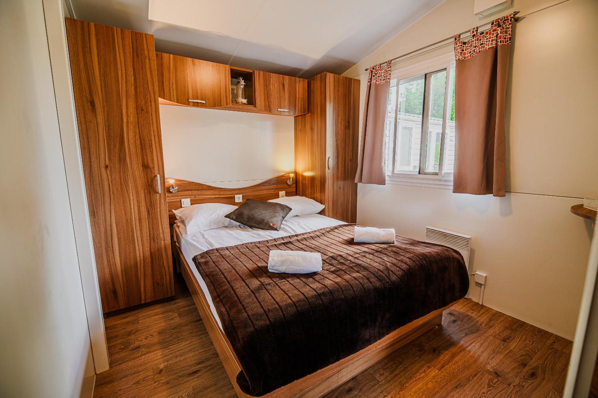 Lake View Mobile Homes With Thermal Riviera Tickets In Terme Catez Catez ob Savi Exterior photo